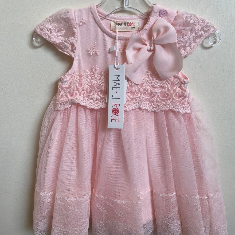 NWT Mae Li Rose Pink Lace Dress